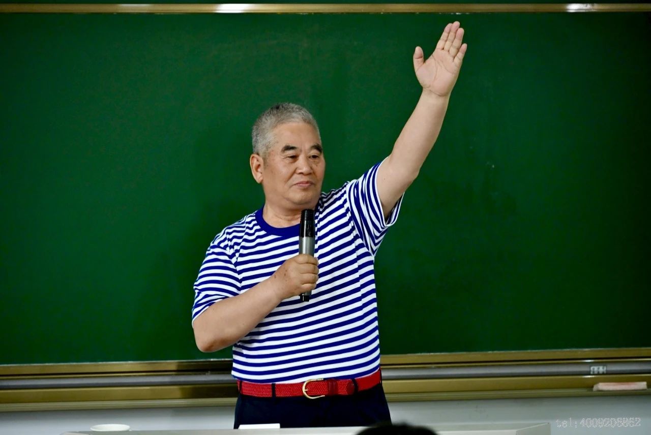 儲吉旺為高校學子講授“畢業最后一課”(圖3)