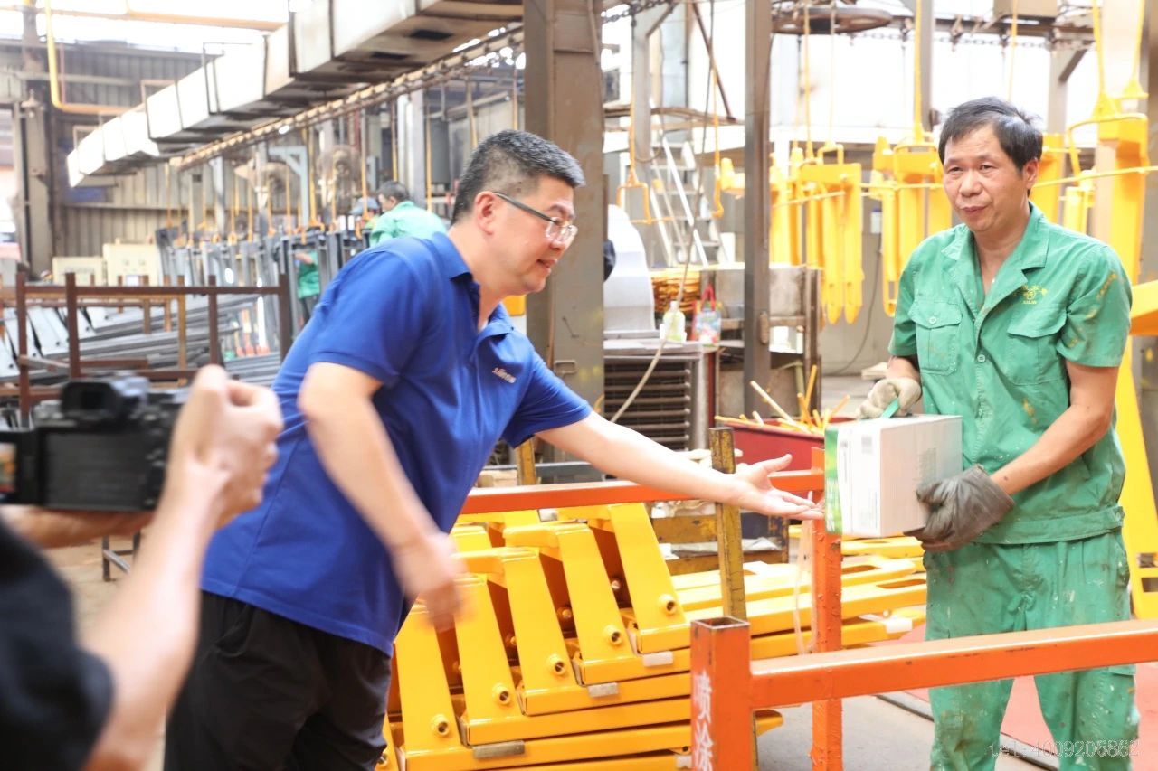 公司領導深入一線慰問員工，傳遞溫暖關懷(圖3)